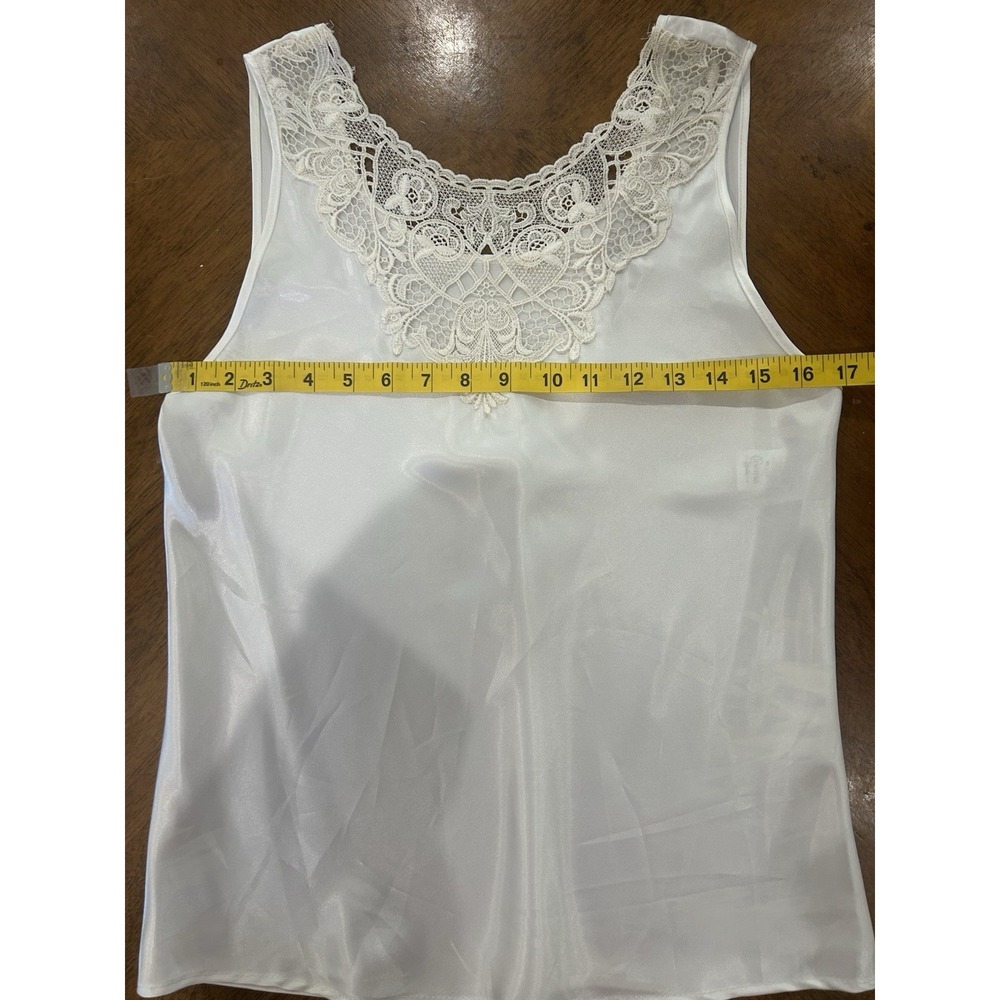 Vintage USA Womens White Satin Top‎ Size M Crochet Lace Fairy Romantic Coquette - Picture 12 of 13